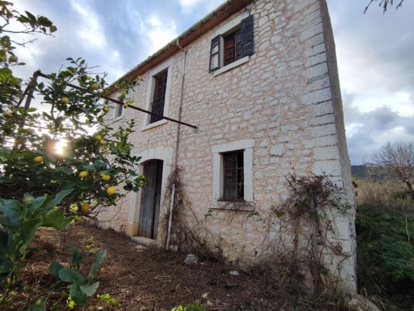 Binissalem Mallorca A Charming Finca For Sale To Refrom